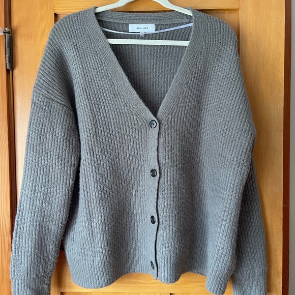John and Jenn Eucalyptus Cardi - Picture 1 of 6